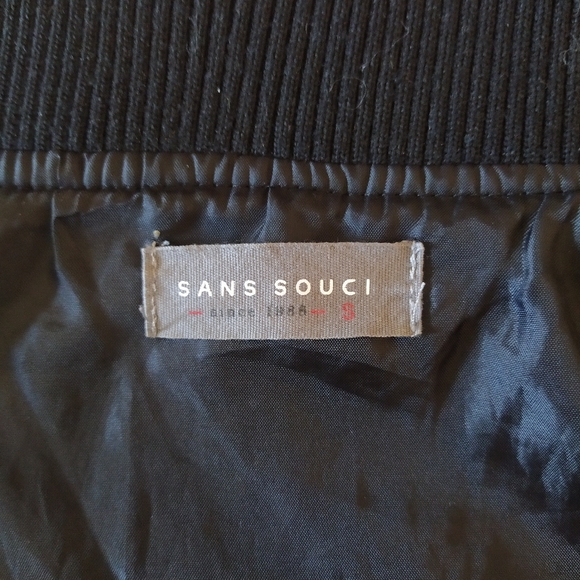 Basic Black Bomber Jacket - Picture 3 of 3